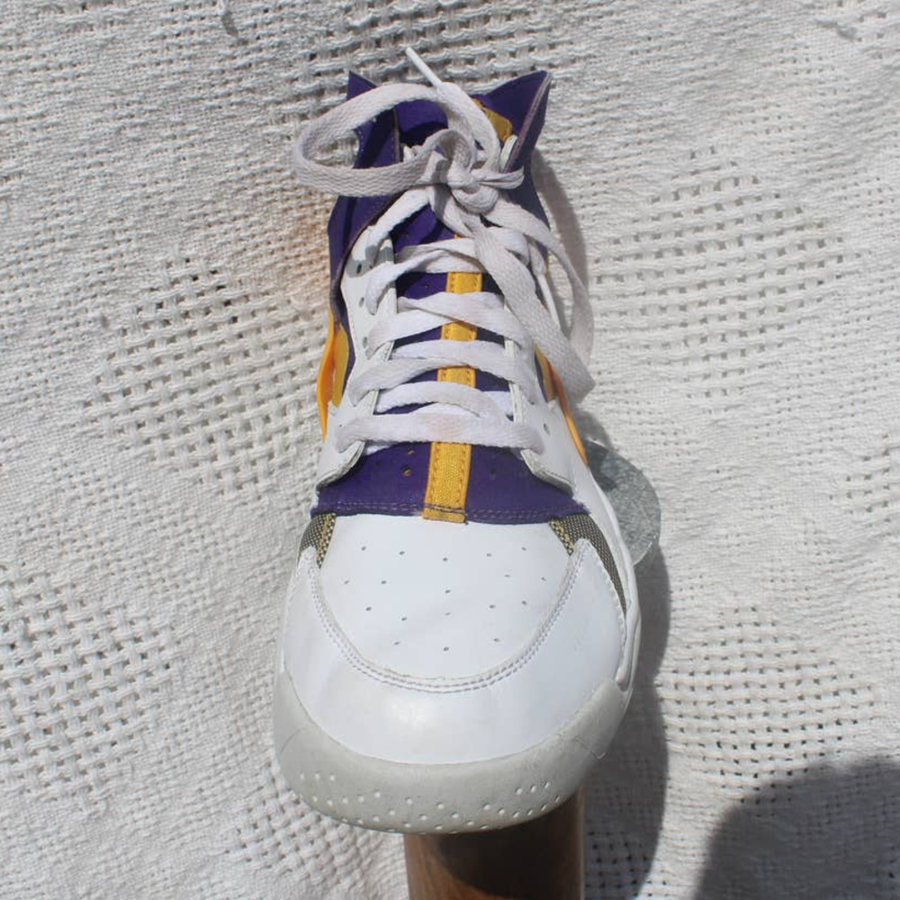 Nike Air Flight Huarache Lakers Size 9.5 705005-101 - Picture 6 of 10